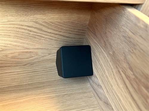 Just Wood stikkontakt til montering i skuffe eller skab - Sort