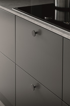 Furnipart - Plato - greb i Aluminium Børstet antracit H24,3mm Ø42mm